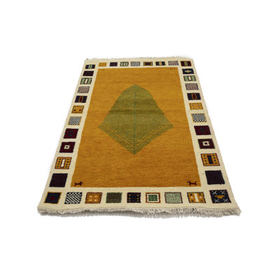 Tapis oriental indo-Gabbeh à bordure dorée jaune 4 x 6