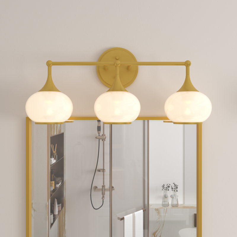 Éclairage pour meuble-lavabo moderne à 3 lumières en laiton vieilli, Laiton, H 10,63 po x l 24 po x P 7,5 po, 3