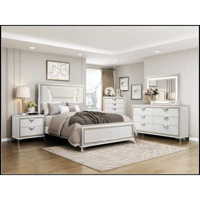 Commode à 6 tiroirs au fini blanc antique avec construction durable et design élégant pour les chambres à coucher de luxe modernes