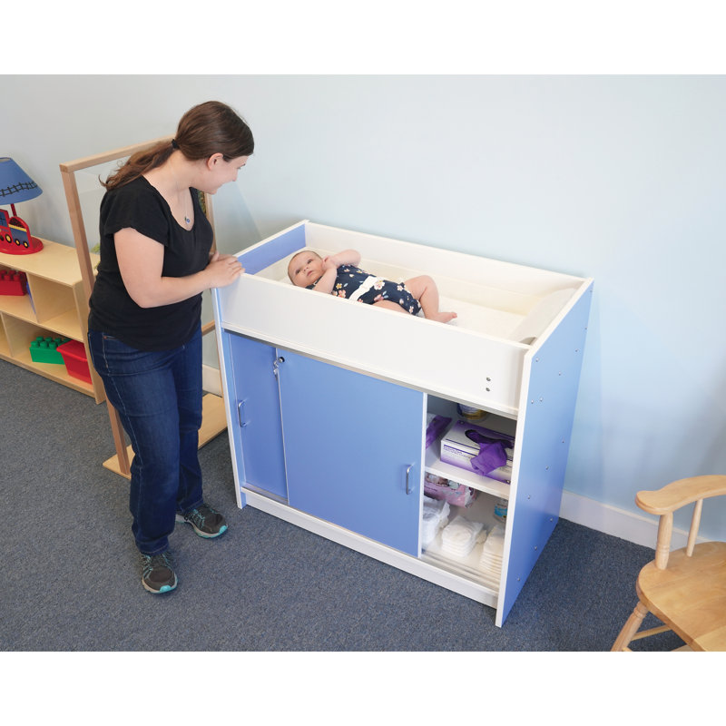 Commode pour enfant à langer à bord arrondi avec surmatelas