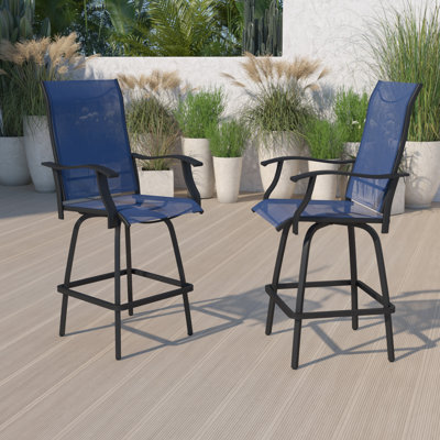 Tabourets de bar pivotants en polyester enduits de PVC toutes saisons Corchado avec dossier haut et accoudoirs
