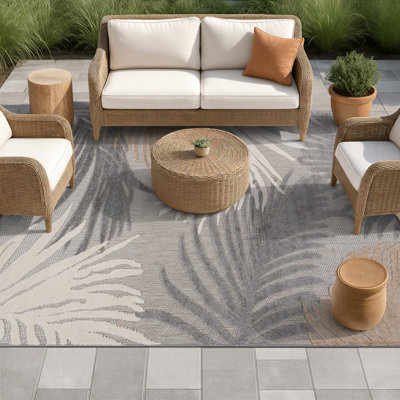 Hernandez Floral Indoor & Outdoor Area Rug