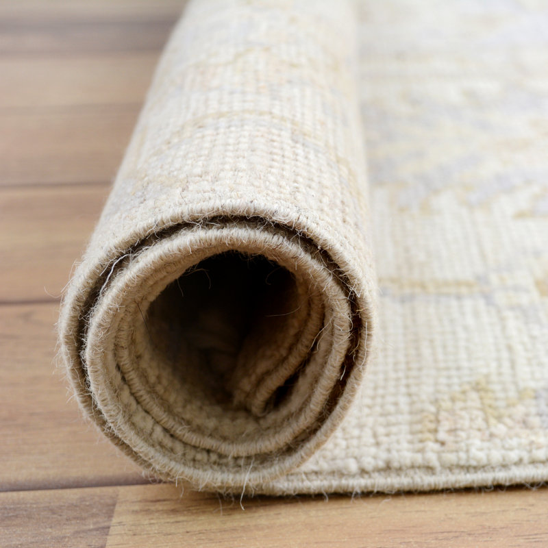 Tapis unique en laine noué à la main Oushak ivoire nouvel âge 5 pi x 6 pi 2 po Peoa