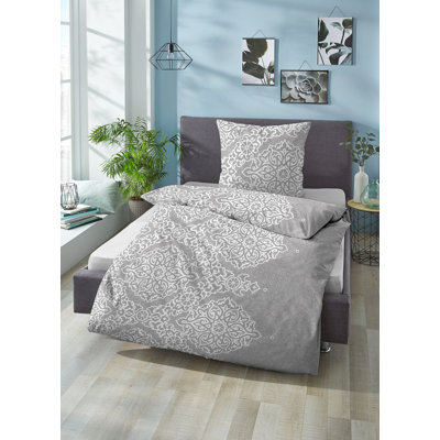 Cotton Blend Damask Duvet Cover Set with Pillow Shams