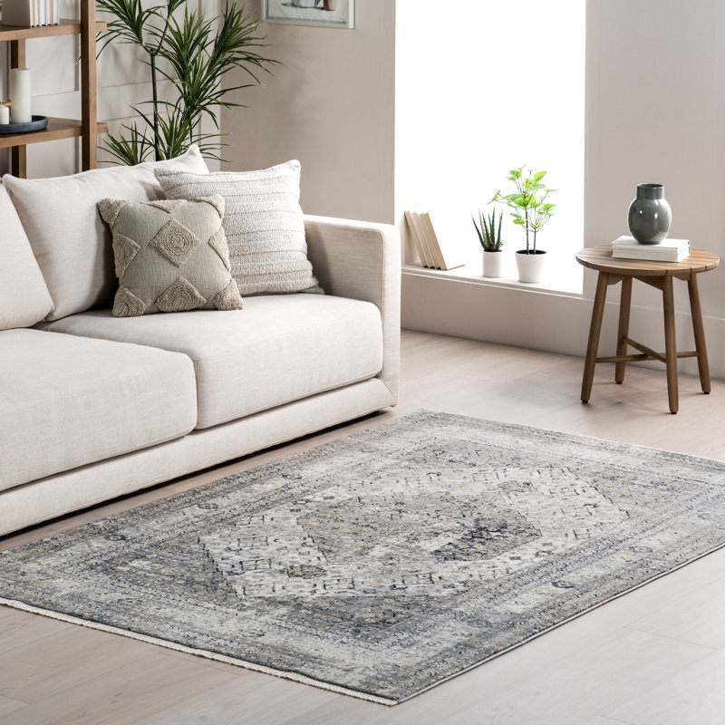 Charvi Distressed Medallion Fringe Area Rug, Rectangle 4' x 6'5"