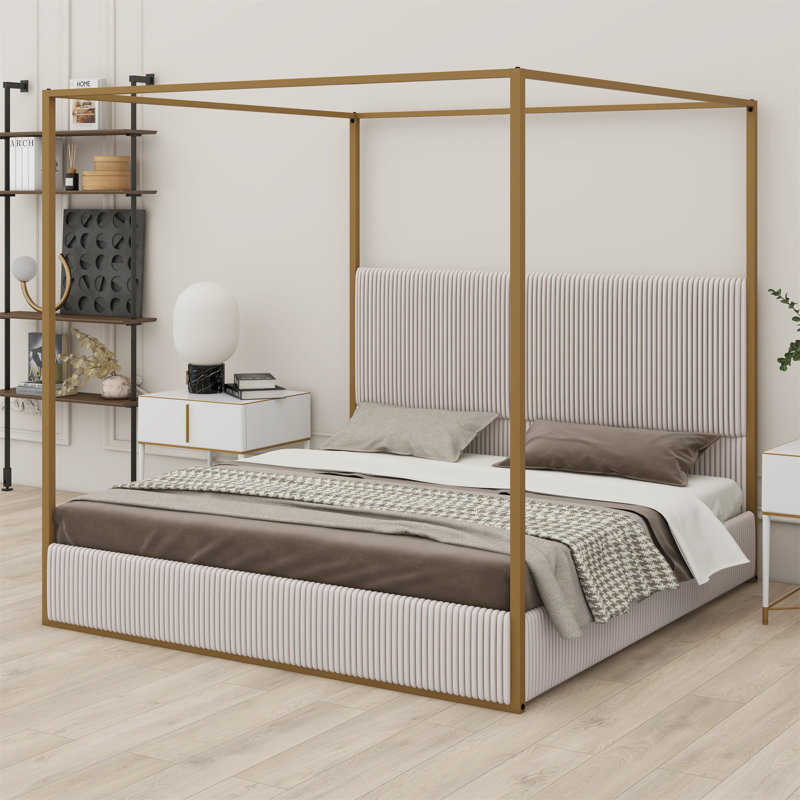 Lit à baldaquin de luxe moderne avec tête de lit tapissier haute et quatre affiches, Or/beige