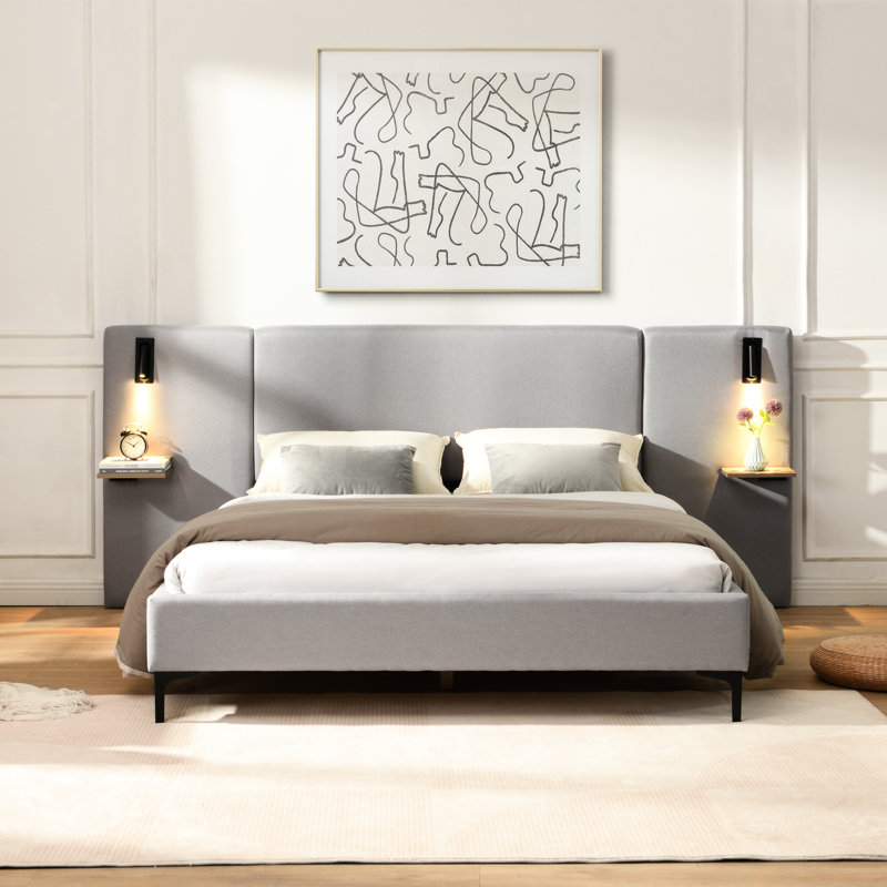 Grand lit rembourré en lin gris avec lumières intégrées, étagère, structure en bois, cadre de chambre à coucher confortable pour grand lit, deux lumières et étagères, Essential