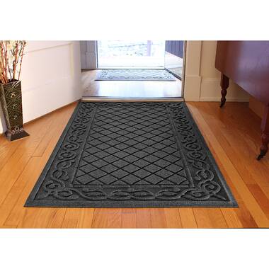 Matterly Waterhog Luxe Hourglass Indoor/Outdoor Doormat in Graphite at Urban Outfitters