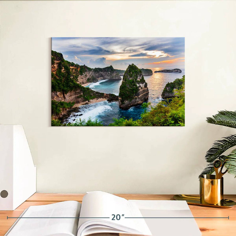Gillard Nusa Penida Cliff, H 8 po x l 12 po