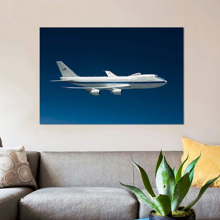 «An E-4B National Airborne Operation Center», reproduction de photo sur toile, H 18 po x l 26 po x P 1,5 po, Toile tendue