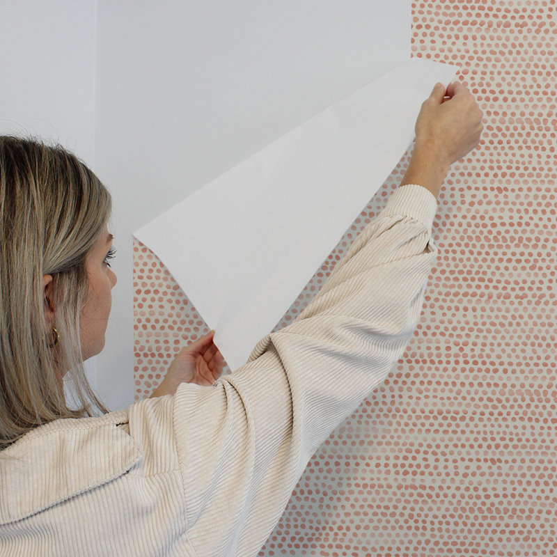 Papier peint adhésif moiré à pois, Corail