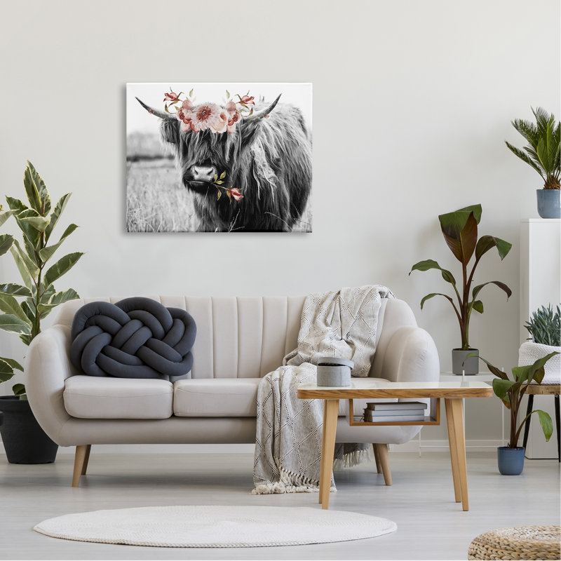 «Layered Floral Design Longhorn», surdimensionné par Amy Brinkman, L 40 po x H 30 po, Toile tendue
