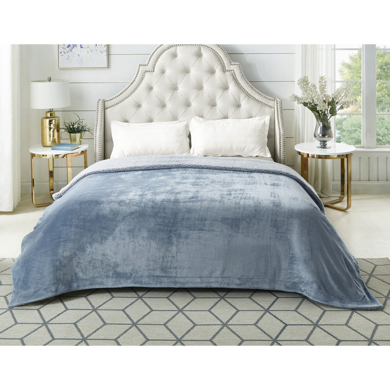 Couverture en flanelle Zakary Sherpa, Grand, Bleu pâle
