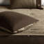 Édredon très grand brun - 7 pièces en faux suède, décor de style chalet en daim brun, boutons décoratifs-124917956