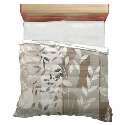 Trendy Floral Plush Bedding