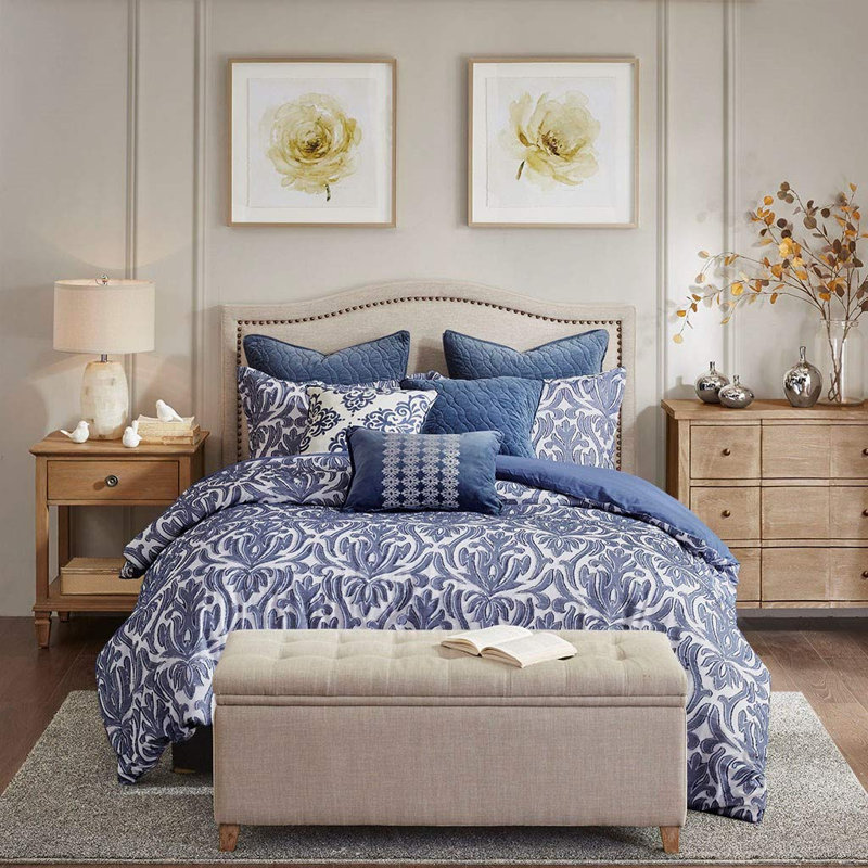 Polyester Paisley Comforter