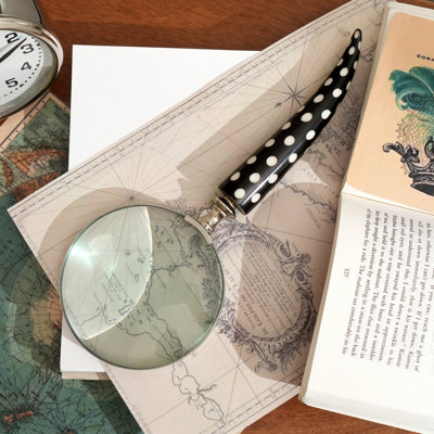 Dotted Resin Handle Magnifying Glass with Steel Frame - Black 