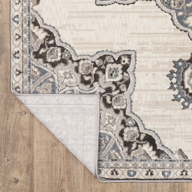 Raynisha Oriental Indoor Rug, Rectangle 3'10" x 5'5"