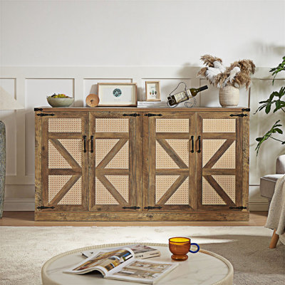 Buffet avec portes de grange