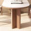 Table de salle à manger et chaise de style antique en demi-cercle-107208067
