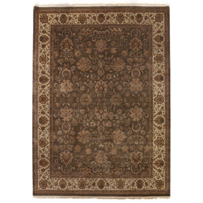 Intricate Agra Wool Oriental Indoor Rug