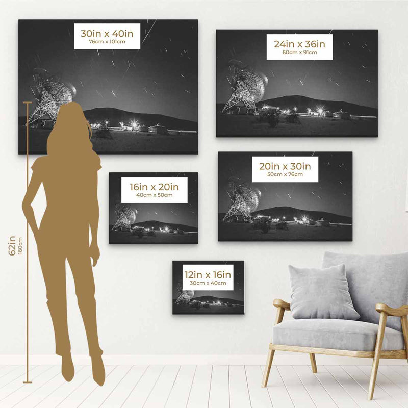 «Floydell Black Satell» sur toile, H 12 po x l 16 po, Cadre noir