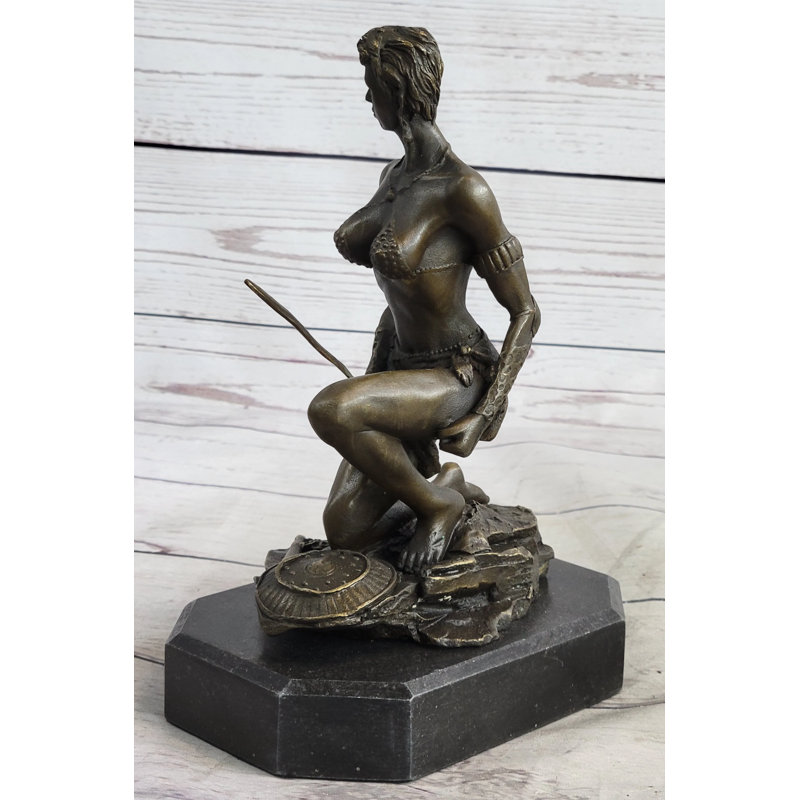 Statue de fille en bronze Sivanne Warrior Sculpture