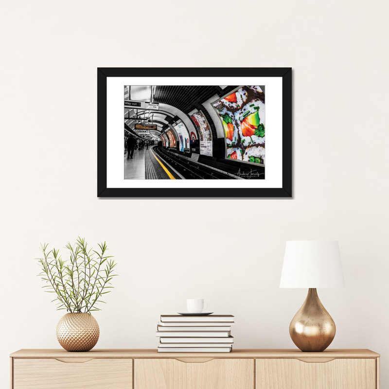 « the way out to bakerloo » par anders jorulf, impression sur toile tendue, H 16 po x l 24 po x P 1 po, Blanc