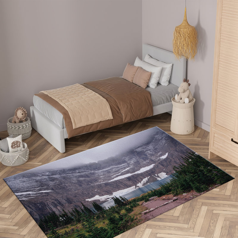 Charming Soft Pile Rug with Intricate Floral and Geometric Design Perfect for adding a Delicate Touch to Your Home Decor