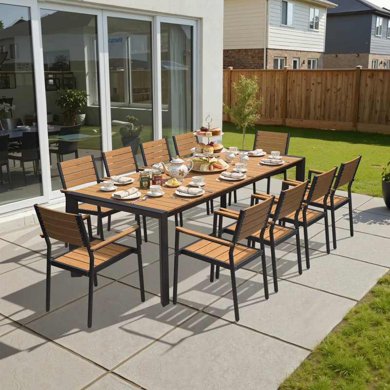 Table de salle à manger rectangulaire pour l'extérieur avec trou pour parasol et structure en aluminium, Brun