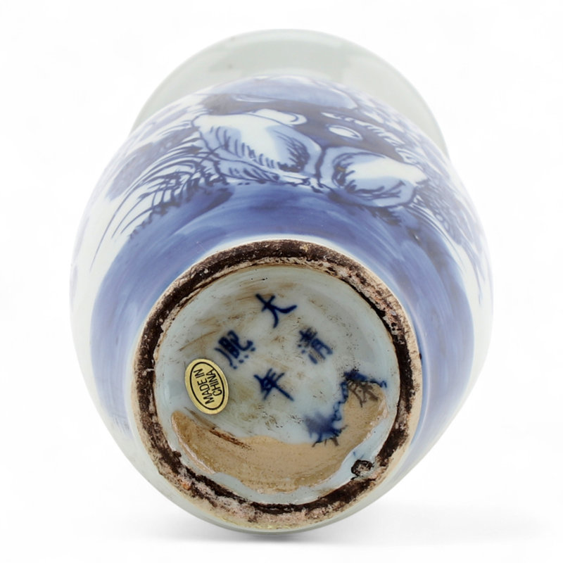 Porcelain Vase Magpie