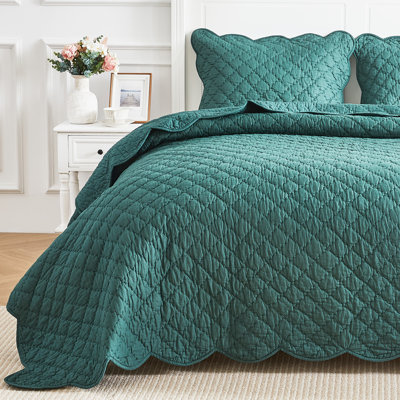 Diamond Scallop Voile Quilt Set