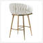 Tabouret de bar 26 po à hauteur de comptoir en velours pour îlot de cuisine avec dossier ondulé à la main, base chromée dorée et repose-pieds-978917873-978917875