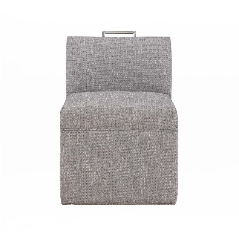 Chaise rembourrée avec roulettes