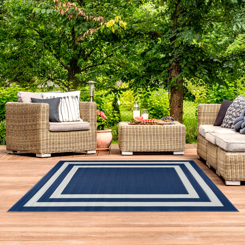 Tapis intérieur / extérieur bleu marine Aine, Rectangle 8 pi x 10 pi