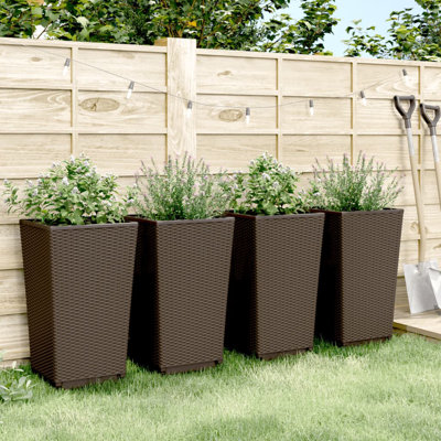 Barreneche Planter Box