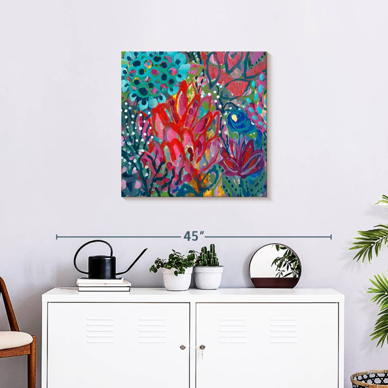 Avery Prana, 24" H x 24" W