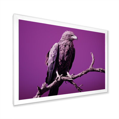 Aigle mauve avec grâce au domaine de branche I