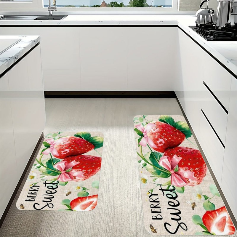 Ensemble de 2 tapis de cuisine Berry Sweet Strawberry