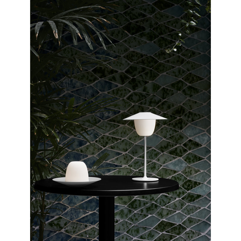 Ani 13" Metal Novelty Table Lamp, White