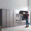 Armoire de garage Series - fixée au mur en gris foncé métallique, portes à fermeture douce, rangement extra profond, pour arroser, chauffer, taches, rayures métalliques avec design, espace de rangement, fabrication d'eau et de chaleur,