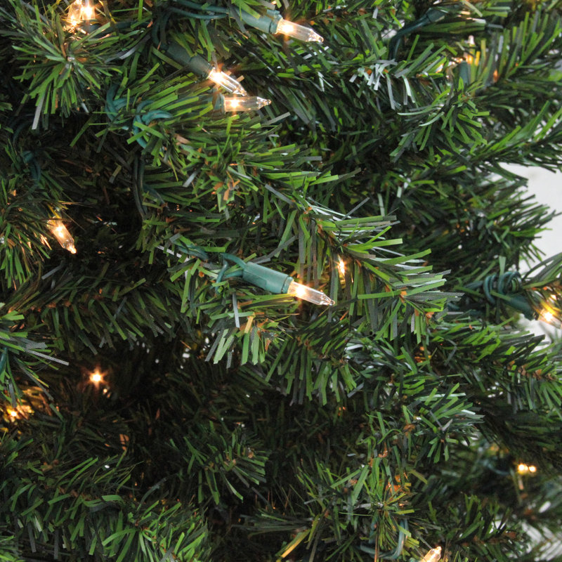 Arbre de Noël artificiel pin canadien moyen 10 pi avec lumières claires
