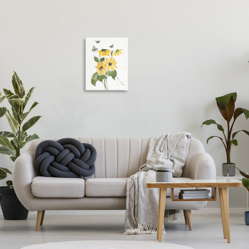 Art mural sur toile Bumble Bees & Daisies par Lucille Price, H 20 po x l 16 po