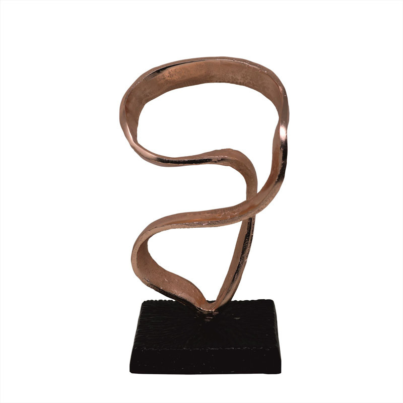 Figurines & Sculptures