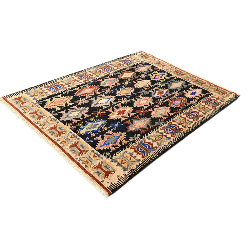 Tapis noir 5 Peters