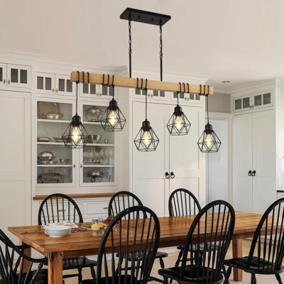 Lustre pour îlot de cuisine 5 lumières Modern Farmhouse, luminaire suspendu linéaire noir avec abat-jour en losange, plafonnier en bois rustique pour salle à manger sur table