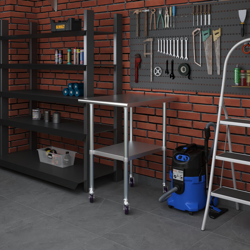 Table en acier inoxydable avec roulettes, H 38 po x l 30 po x P 24 po