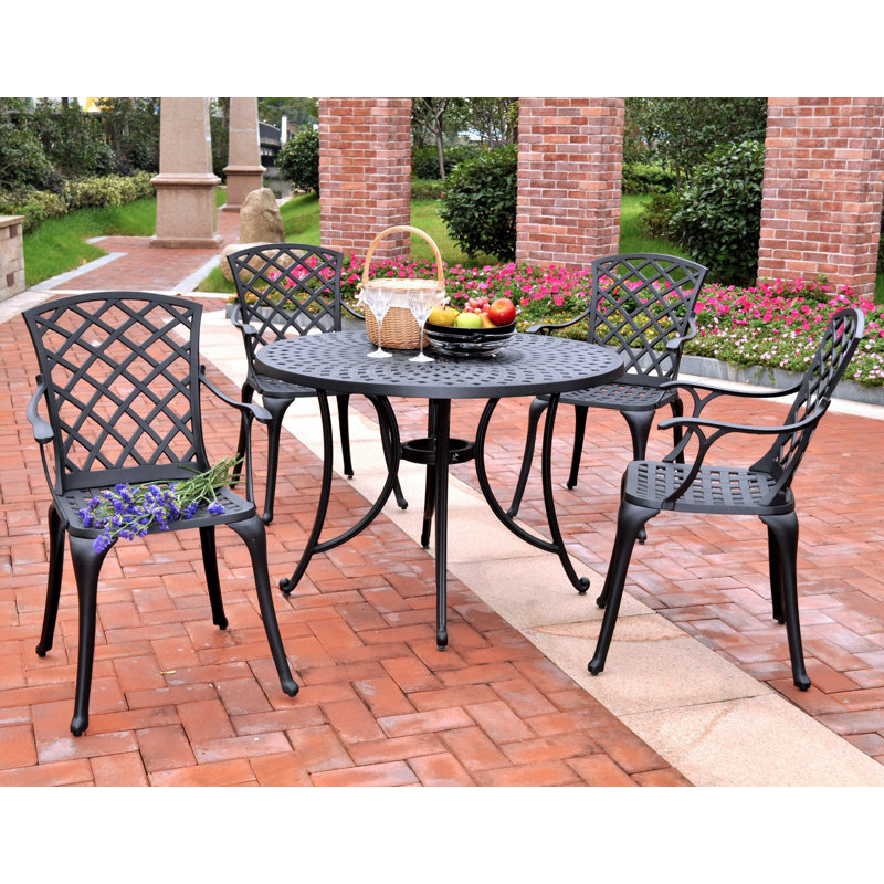 Algrid 4 - Person Patio Dining Set with Round Table, 30'' H x 42'' W x 42'' L