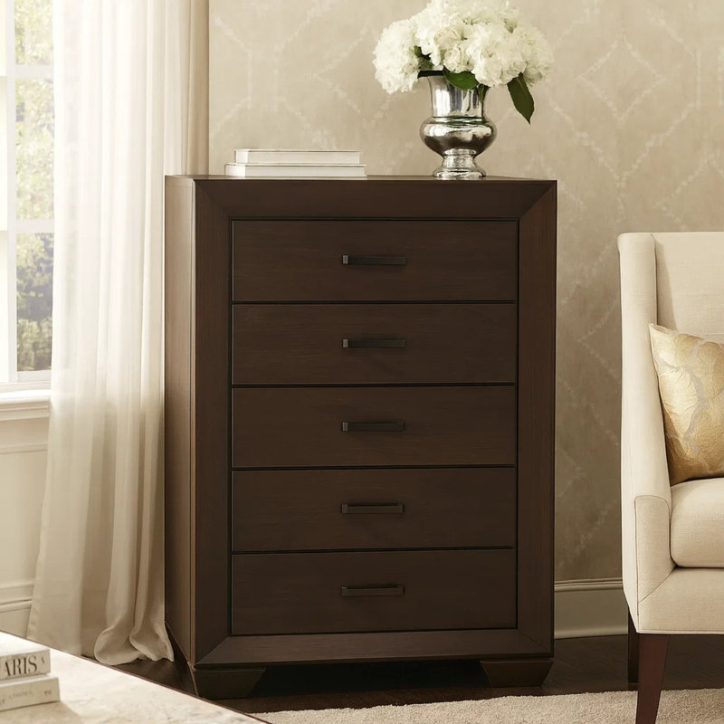 33'' W 5 - Drawer Dresser