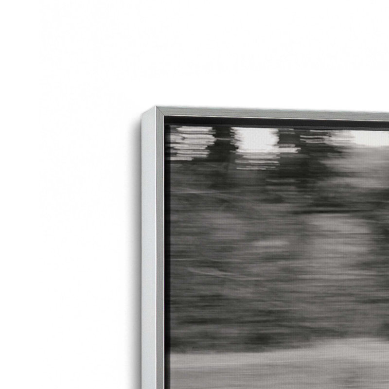 Miller - Speedline Classic, reproduction encadrée sur toile, H 12,75 po x l 18,75 po, Noir satiné
